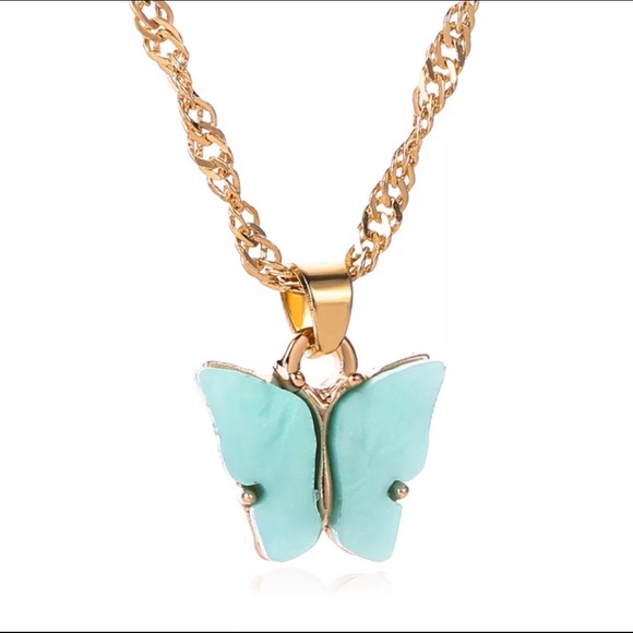 Dainty Gold Chain Butterfly Necklace - Picture 7 of 7